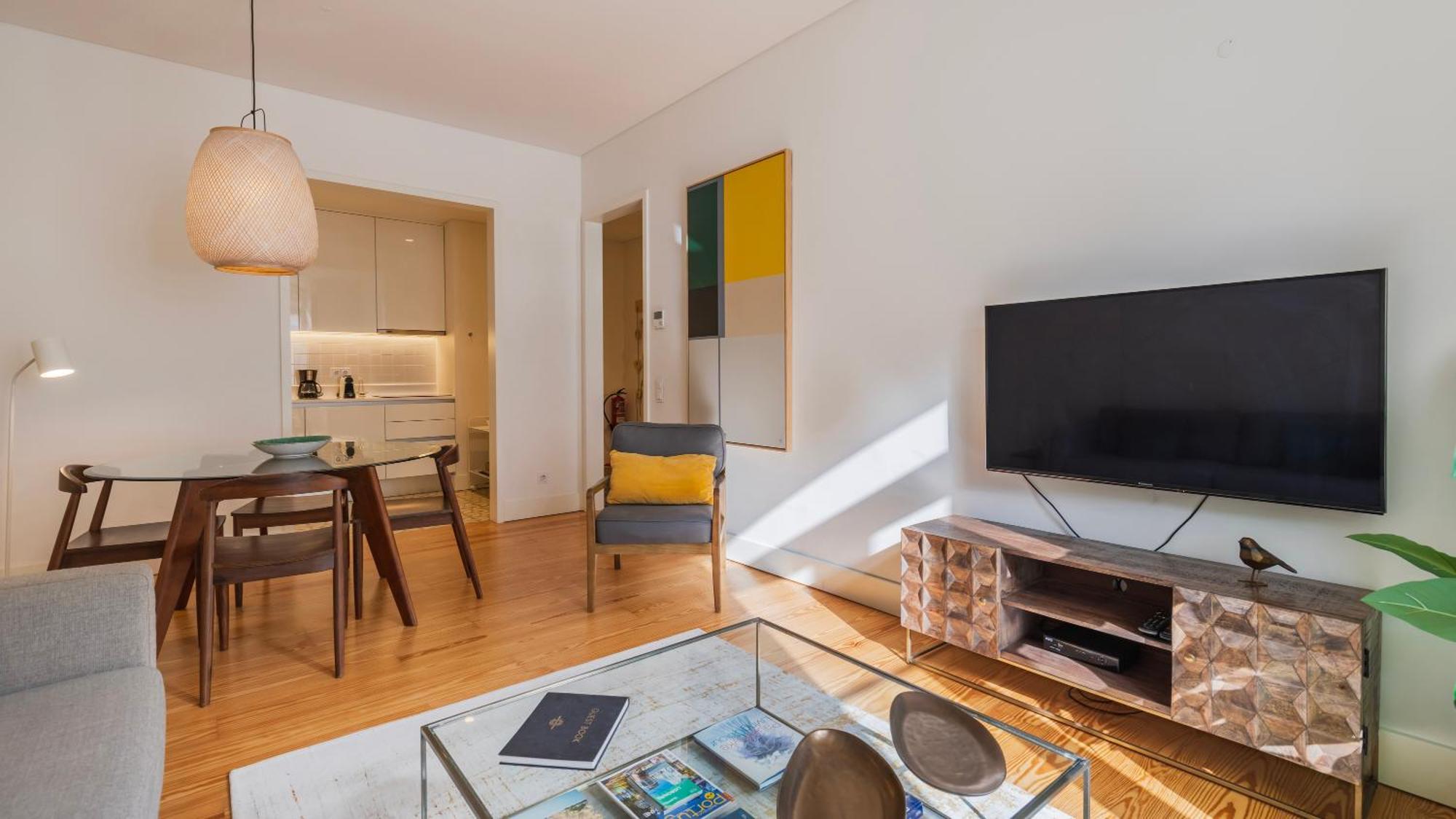 Downtown Sleek Apartment By Lovelystay Lisbon Exterior photo